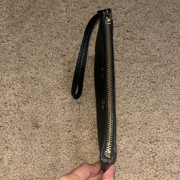 Kate Spade Zippered Chrissy Wristlet Berkshire Road Pebbled Leather Black - Picture 5 of 8